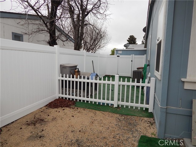 2200 W WILSON, Banning CA: https://media.crmls.org/medias/a2497301-45ef-4fce-855c-ff1fc92a9773.jpg