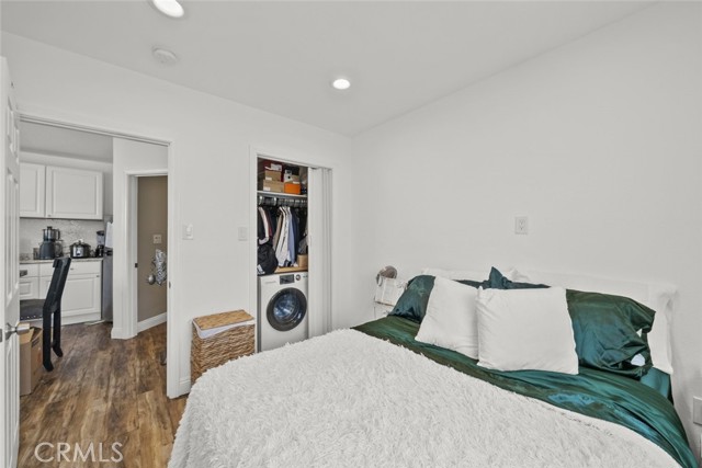7750 Eton Avenue, Canoga Park CA: https://media.crmls.org/medias/a24984c5-6d49-407f-ad3a-ec646bc55b9c.jpg