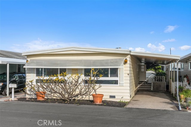 Detail Gallery Image 2 of 29 For 15621 Beach Bld #103,  Westminster,  CA 92683 - 2 Beds | 2 Baths