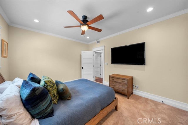 Detail Gallery Image 34 of 52 For 1167 Roxbury Dr #103,  Los Angeles,  CA 90035 - 2 Beds | 4/1 Baths