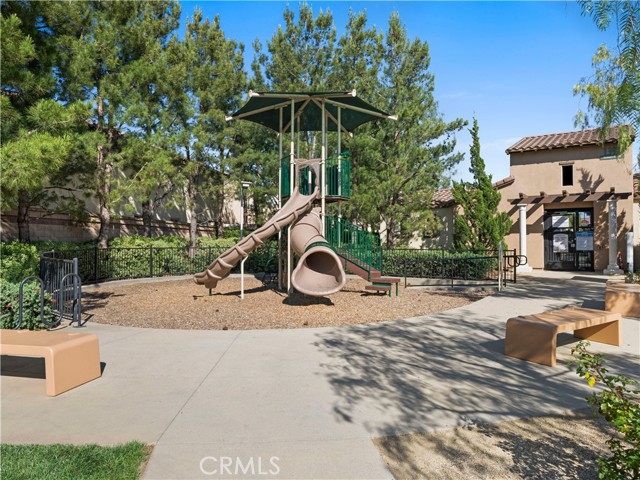 Detail Gallery Image 33 of 36 For 1377 Sunset #B,  Beaumont,  CA 92223 - 3 Beds | 2/1 Baths