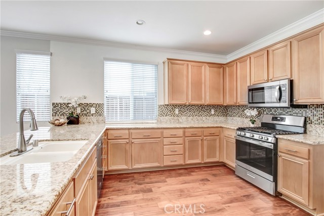 Detail Gallery Image 5 of 20 For 31561 Six Rivers Ct, Temecula,  CA 92592 - 4 Beds | 2/1 Baths