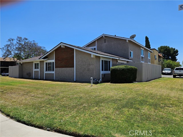 12621 Adelle Street, Garden Grove CA: https://media.crmls.org/medias/a24a877d-c68f-4e70-a019-8bd9ea72f2b5.jpg