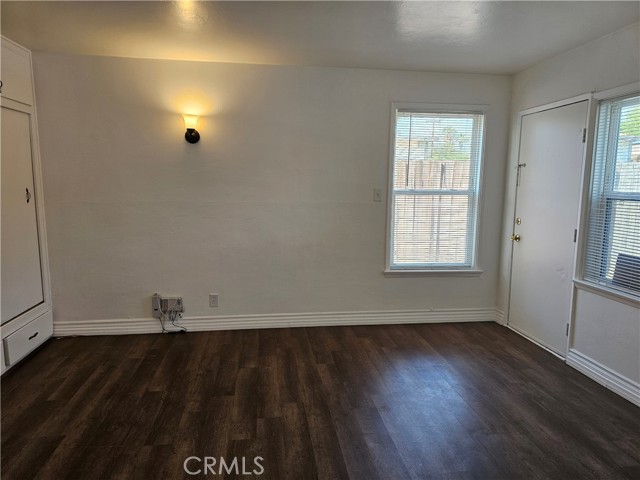 114 S Kellogg Street, Lake Elsinore CA: https://media.crmls.org/medias/a24ad28a-6fba-43dc-9271-51b0f17bbae1.jpg