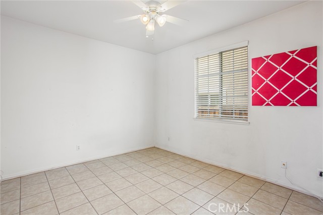 1802 Pummelo Drive, Redlands CA: https://media.crmls.org/medias/a24b00b0-46c9-4ef1-b4d9-5631b5b3e970.jpg