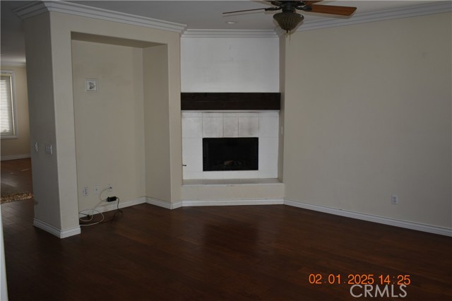 Detail Gallery Image 5 of 28 For 4257 Castlepeak, Corona,  CA 92883 - 4 Beds | 2 Baths