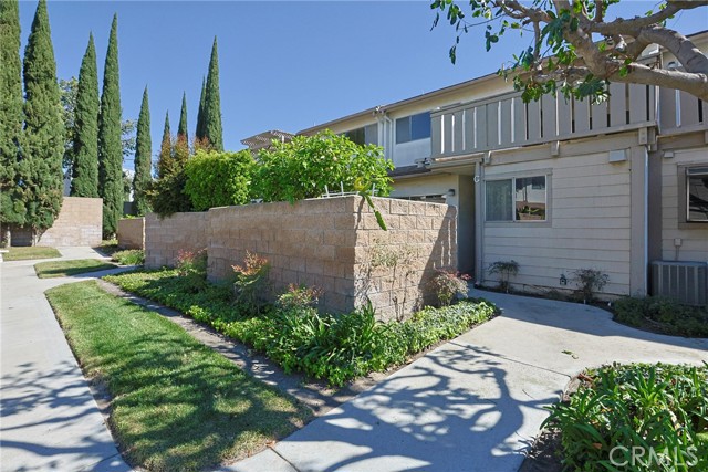 Front Image Thumbnail for CROC26052503