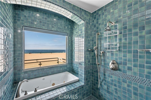 3410 The Strand, Hermosa Beach, California 90254, 3 Bedrooms Bedrooms, ,1 BathroomBathrooms,Residential,Sold,The Strand,IN22210805