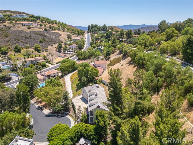9 Zanja Lane, Bell Canyon CA: https://media.crmls.org/medias/a24e71c1-2e3c-4b4d-89a7-4de8c7bd5ef3.jpg