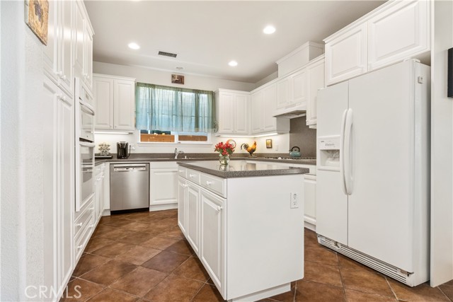 Detail Gallery Image 11 of 44 For 2457 Clubhouse Dr, Paso Robles,  CA 93446 - 2 Beds | 2 Baths