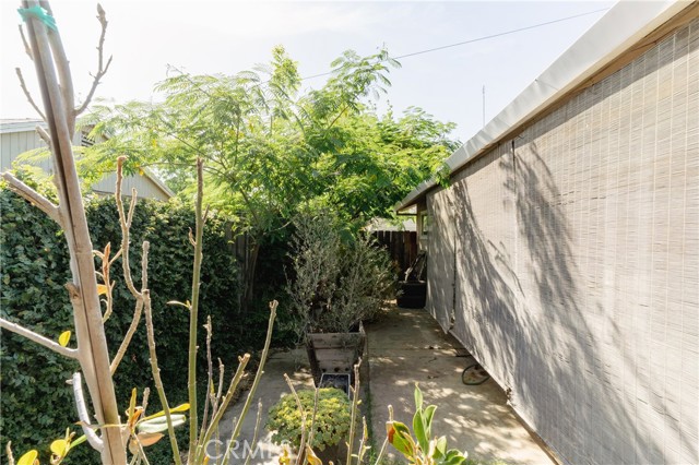 Detail Gallery Image 33 of 66 For 1070 E 23rd St, Merced,  CA 95340 - 3 Beds | 2 Baths