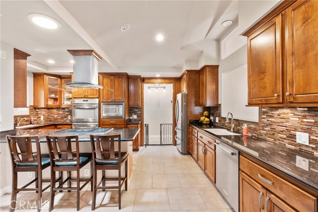 Detail Gallery Image 6 of 21 For 1271 N Tulare Way, Upland,  CA 91786 - 4 Beds | 3 Baths