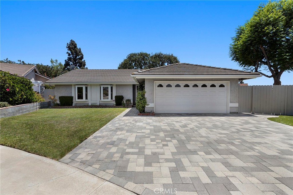 17592 Jennifer Drive