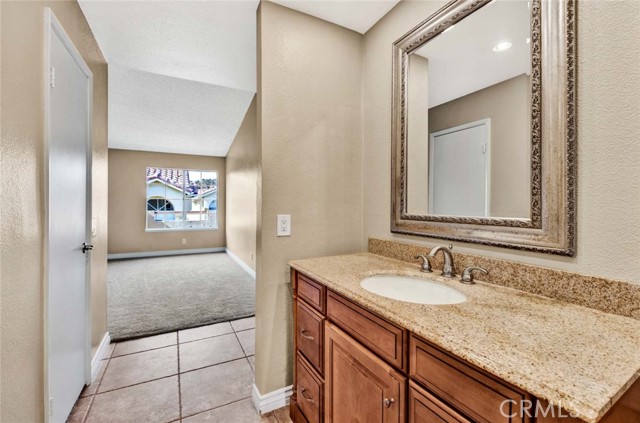 Detail Gallery Image 30 of 69 For 32 Alicante Aisle, Irvine,  CA 92614 - 2 Beds | 2 Baths