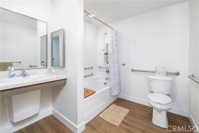 4933 N River Road, Oceanside CA: https://media.crmls.org/medias/a25021e4-3816-4db2-86d8-61d872fa1686.jpg