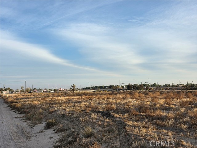 Detail Gallery Image 13 of 21 For 42652 15th St W, Lancaster,  CA 93534 - – Beds | – Baths