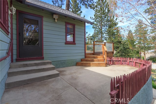 Detail Gallery Image 5 of 17 For 530 Cienega Rd, Big Bear Lake,  CA 92315 - 2 Beds | 1 Baths