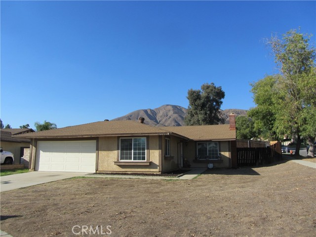 Detail Gallery Image 1 of 1 For 27686 19th Ct, Highland,  CA 92346 - 3 Beds | 2 Baths