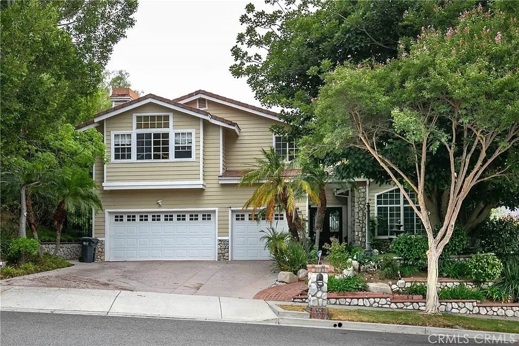 287 Goldenwood Circle