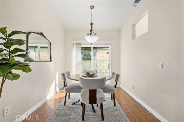 Detail Gallery Image 9 of 39 For 7050 Dinwiddie, Downey,  CA 90241 - 3 Beds | 3 Baths