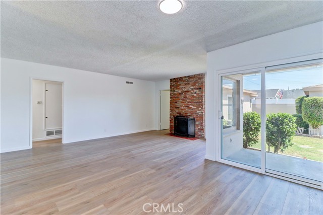 Detail Gallery Image 11 of 63 For 7515 Glencliff Dr, Downey,  CA 90240 - 4 Beds | 2/1 Baths