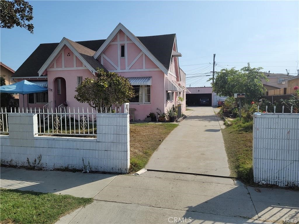 2738 Southern #B