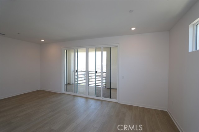 Detail Gallery Image 6 of 12 For 26969 Echo Mountain Way, Valencia,  CA 91381 - 4 Beds | 3/5 Baths