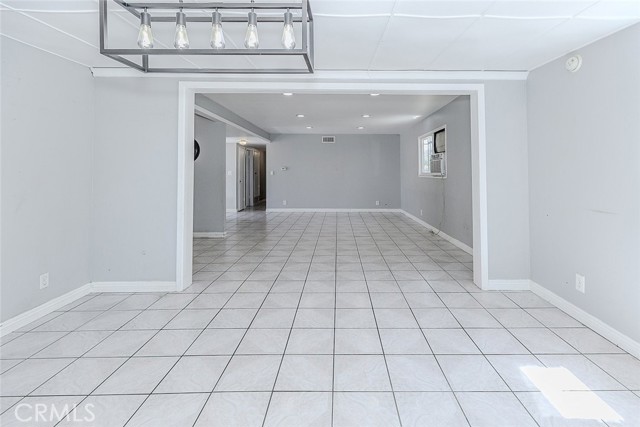 Detail Gallery Image 15 of 37 For 11523 Vanport Ave, Sylmar,  CA 91342 - 3 Beds | 2 Baths