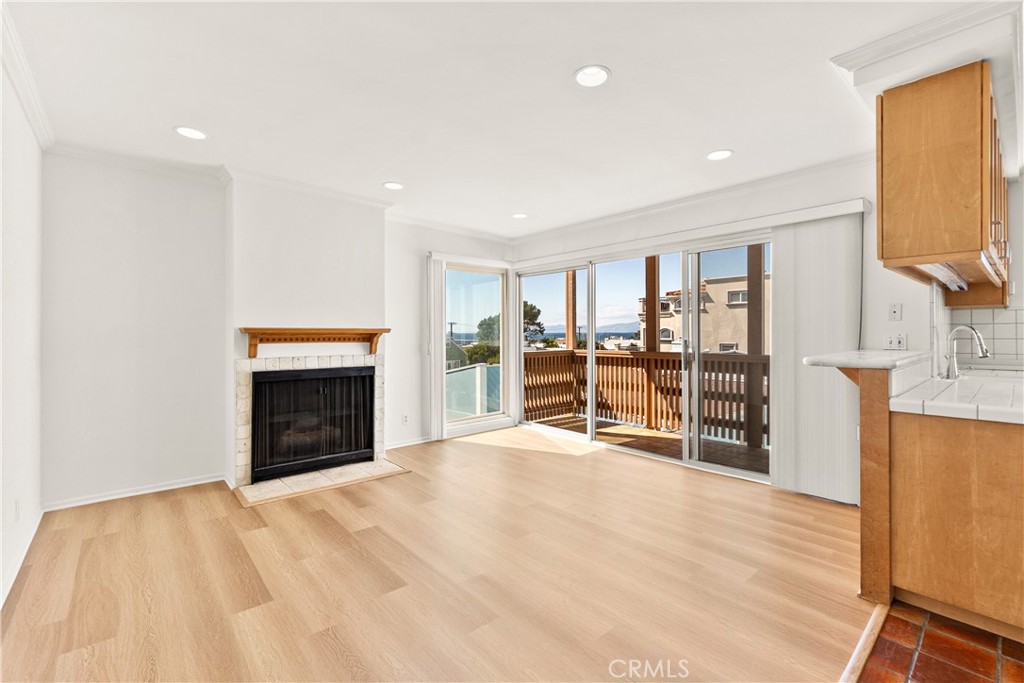 600 Monterey Boulevard #8