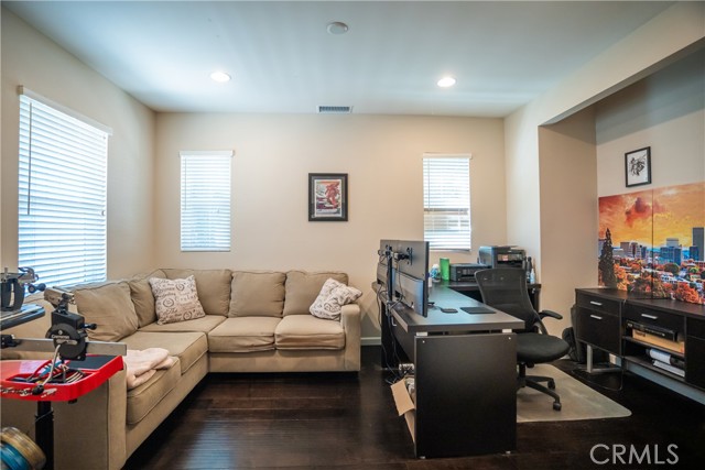 2303 Jefferson Street, Torrance CA: https://media.crmls.org/medias/a255a988-5f7c-4e6a-b319-67375f2fc303.jpg