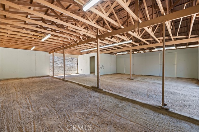 13620 Pales, Agua Dulce CA: https://media.crmls.org/medias/a255b30a-ce42-4adc-9ca2-bb29bbeb2f7e.jpg