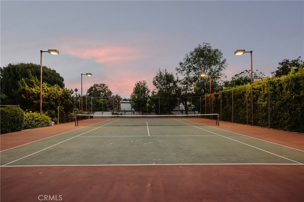 https://media.crmls.org/medias/a255cf3b-0178-458c-bb54-69e1c94fc103.jpg?preset=X-Large