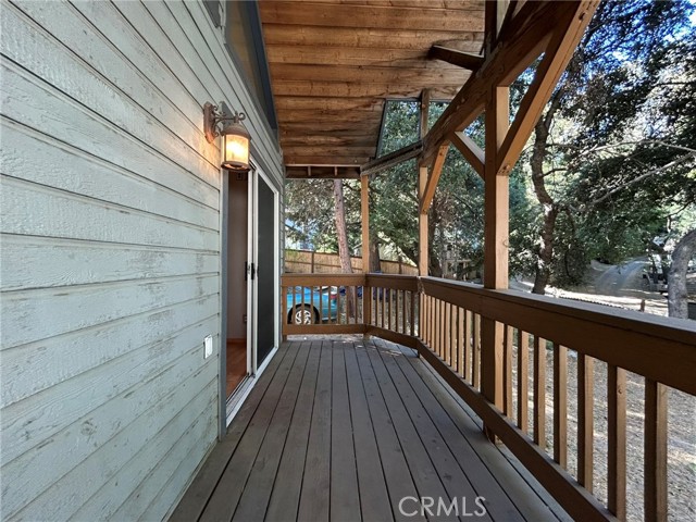 Detail Gallery Image 10 of 16 For 23348 S Village Ln, Crestline,  CA 92348 - 2 Beds | 1 Baths