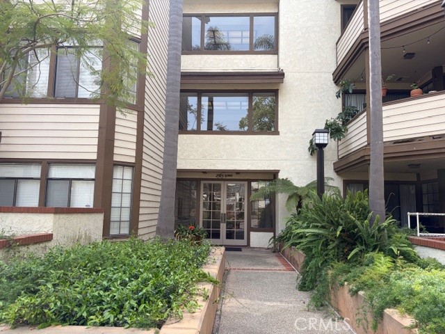 Detail Gallery Image 6 of 29 For 2563 Plaza Del Amo #109, Torrance,  CA 90503 - 2 Beds | 2/1 Baths