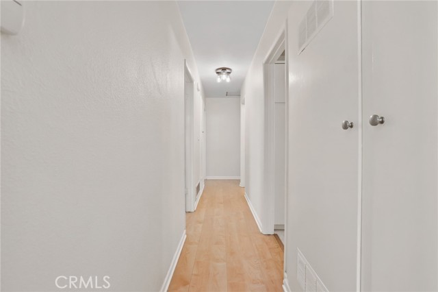 20071 Moontide Circle, Huntington Beach CA: https://media.crmls.org/medias/a25732eb-170d-4c12-8159-7ff05a34dc12.jpg