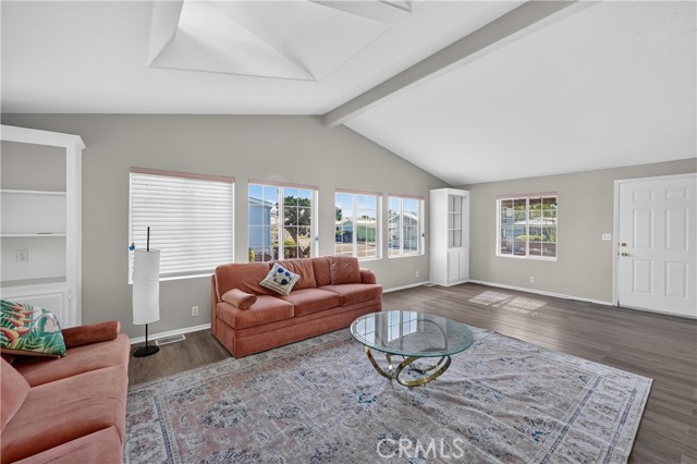 3530 Damien Avenue, 40 photo 6
