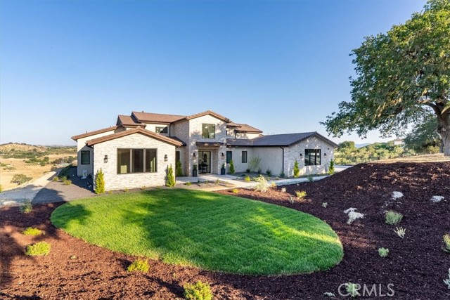 1755 Burnt Rock Way, Templeton CA: https://media.crmls.org/medias/a257b39e-436e-4d07-b160-694307e3e187.jpg