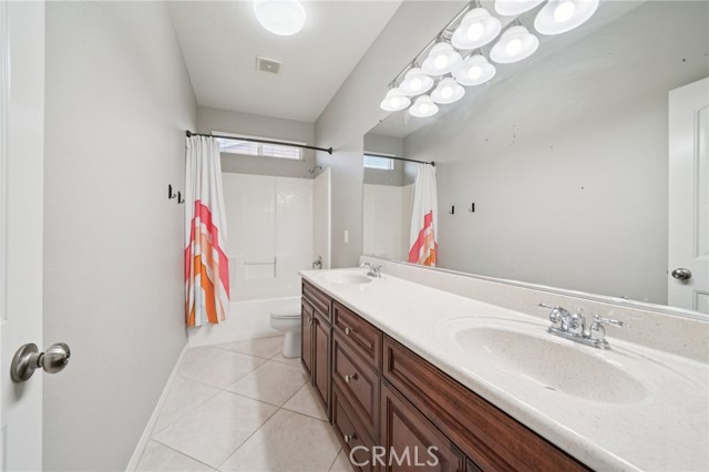 Detail Gallery Image 33 of 75 For 4805 Dovehurst Way, Fontana,  CA 92336 - 4 Beds | 4 Baths