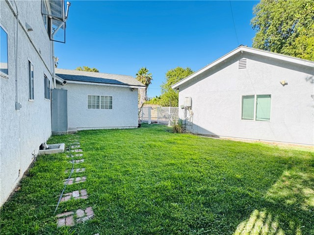 Detail Gallery Image 28 of 30 For 10030 Ruffner Ave, North Hills,  CA 91343 - 5 Beds | 3 Baths