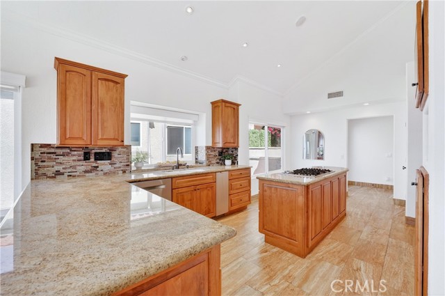 Image 15 of 46 For 49 Marseille