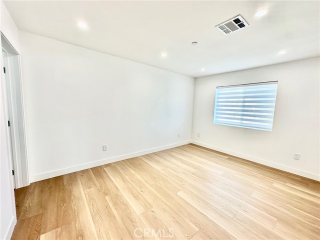 Detail Gallery Image 9 of 13 For 1952 N Parish #202,  Burbank,  CA 91504 - 2 Beds | 2 Baths