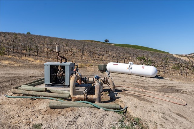 5790 Hog Canyon Road, San Miguel CA: https://media.crmls.org/medias/a2588376-c075-453d-8281-d7cd84c63778.jpg