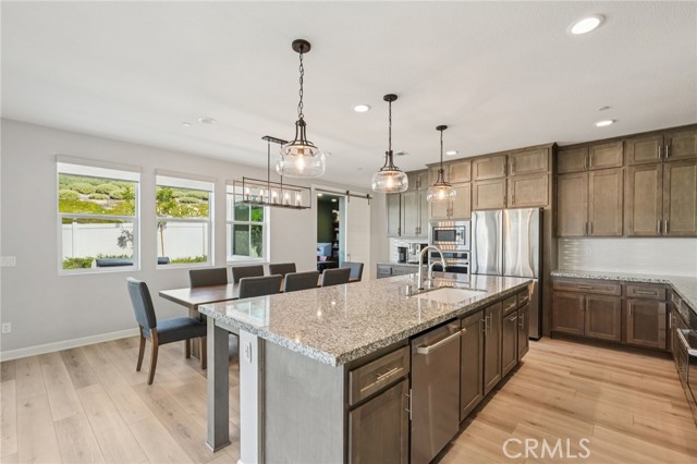 Detail Gallery Image 8 of 53 For 39470 Sagewood, Temecula,  CA 92591 - 5 Beds | 4/1 Baths