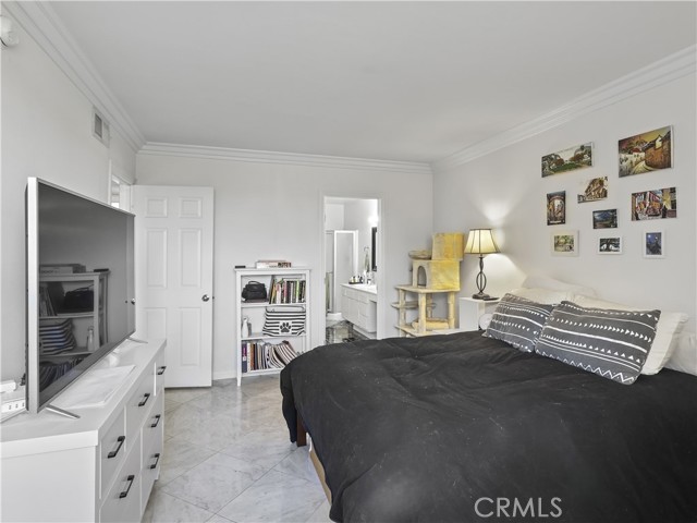 12720 Burbank Boulevard, Valley Village CA: https://media.crmls.org/medias/a2590540-cc76-407c-9f94-e2f5fab11afb.jpg