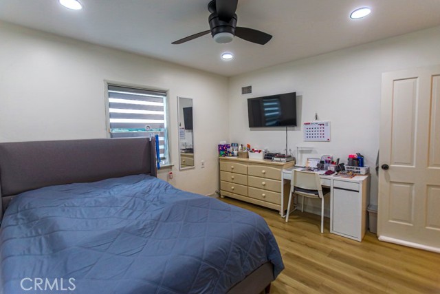 Detail Gallery Image 9 of 17 For 702 N Pine, Anaheim,  CA 92805 - 3 Beds | 2 Baths