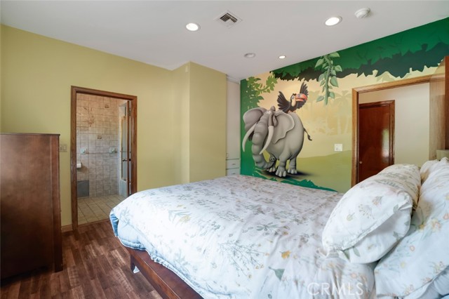 Image 43 of 58 For 2205 Catalina Street