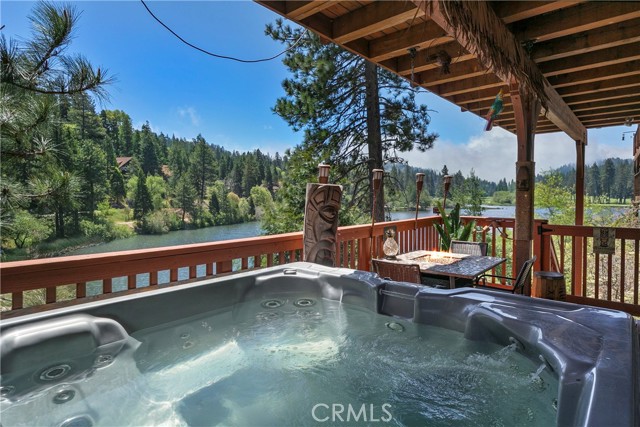 781 Brentwood Drive, Lake Arrowhead CA: https://media.crmls.org/medias/a25a12b2-05ab-42c7-ae84-edd2a63efc97.jpg