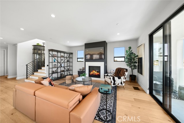 16891 11th Street, Sunset Beach CA: https://media.crmls.org/medias/a25bada5-6440-4e3d-8baa-013d4ba7733e.jpg