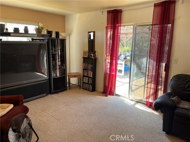 591 Katherine Avenue, Oak View CA: https://media.crmls.org/medias/a25c58a6-fd78-47f0-bc41-4956d0d9be0a.jpg