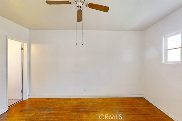 Detail Gallery Image 28 of 32 For 11233 Victory Bld, North Hollywood,  CA 91606 - – Beds | – Baths
